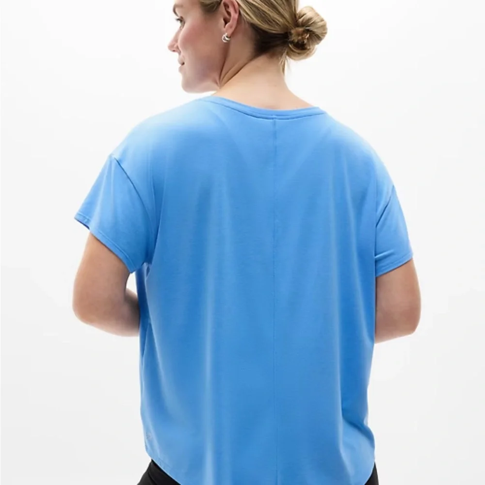 Athleta Move With Ease Tee - Picture 3 of 4